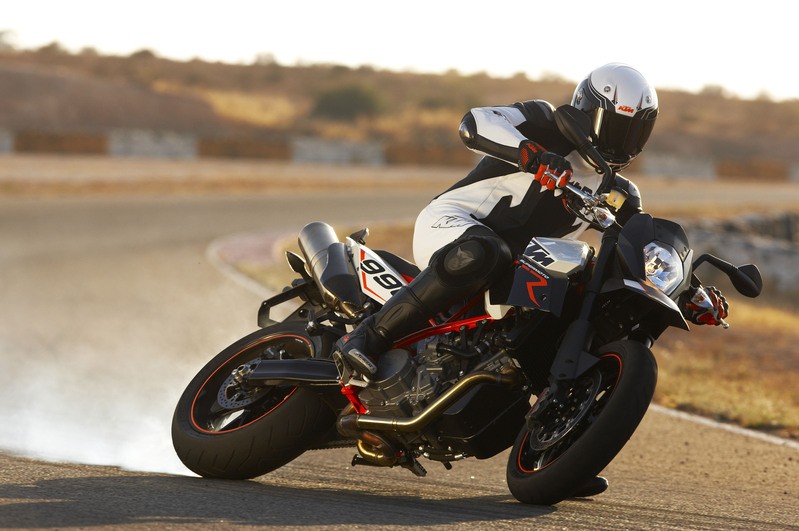 KTM 2009 – prawdziwy supersport i turystyczny motard