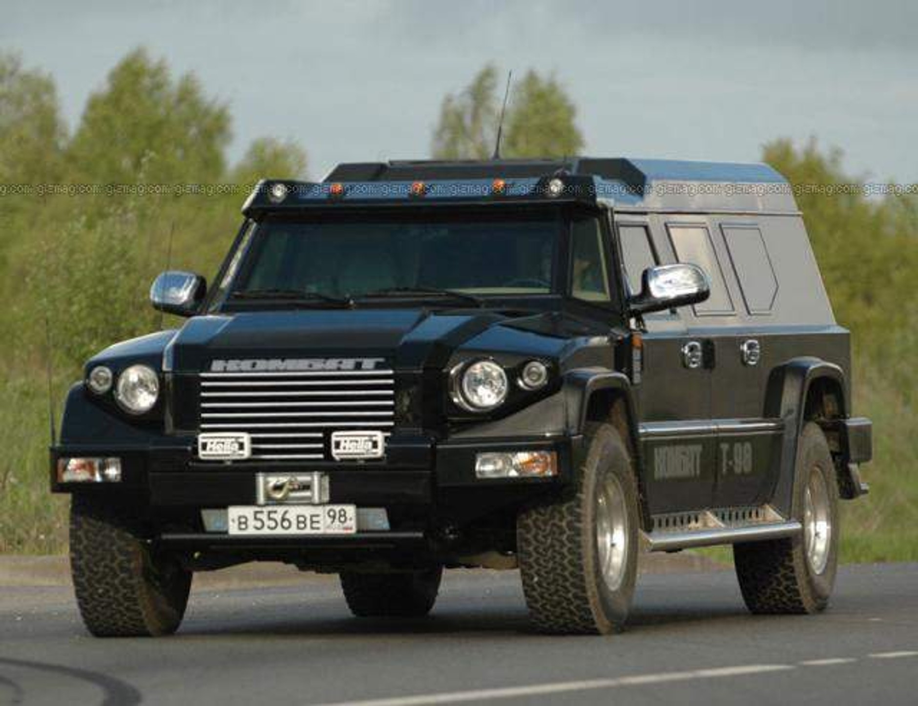 Combat T-98: rosyjski pogromca Hummerów