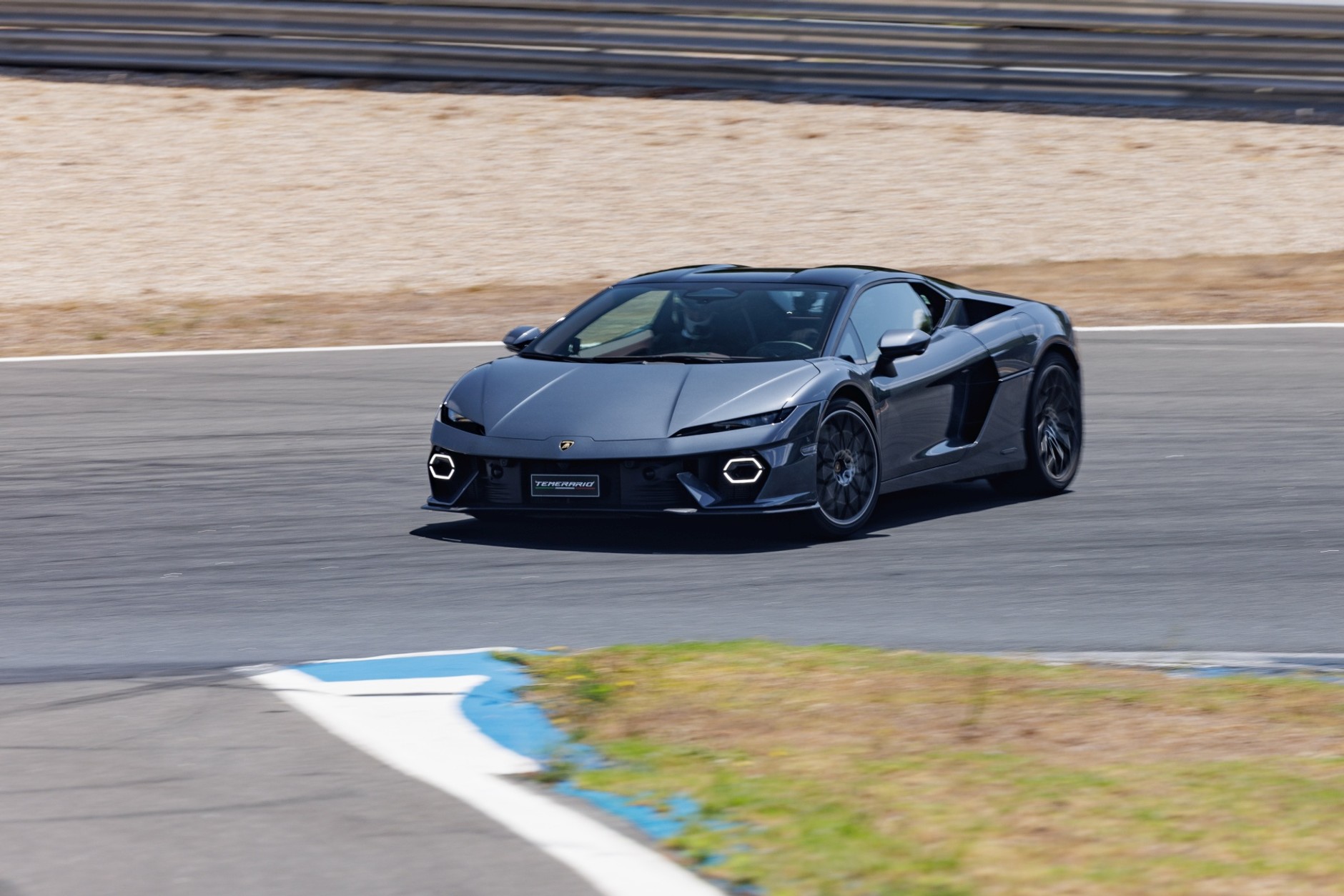 Lamborghini Temerario na torze Estoril