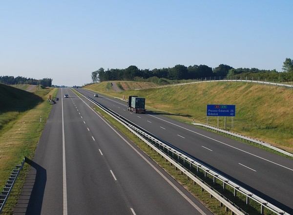 Nawet doświadczeni kierowcy mylą te limity. Tak szybko można jechać autostradą
