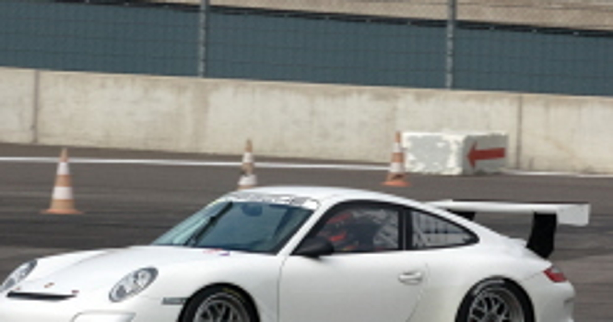 Wyścigi: Robert Lukas w Carrera Cup