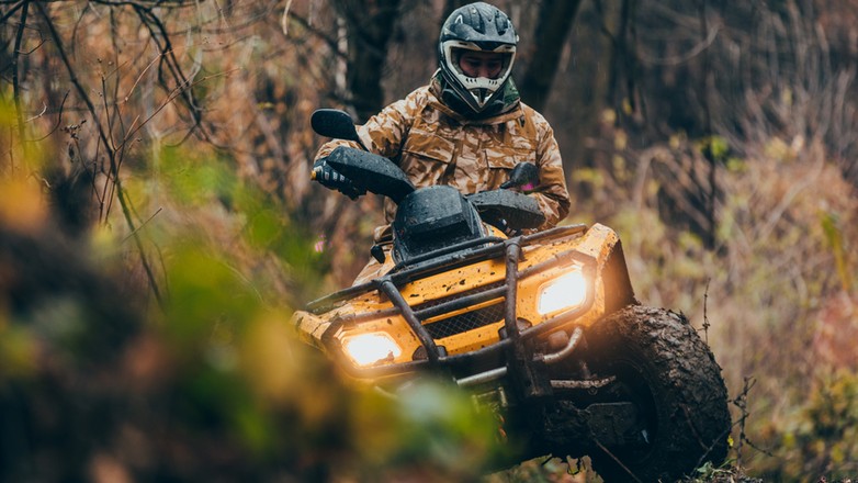 Jazda quadami i motocyklami w lesie może stać się legalna