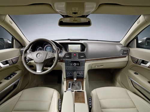 Mercedes E Coupé: Następca CLK podąża przetartą ścieżką