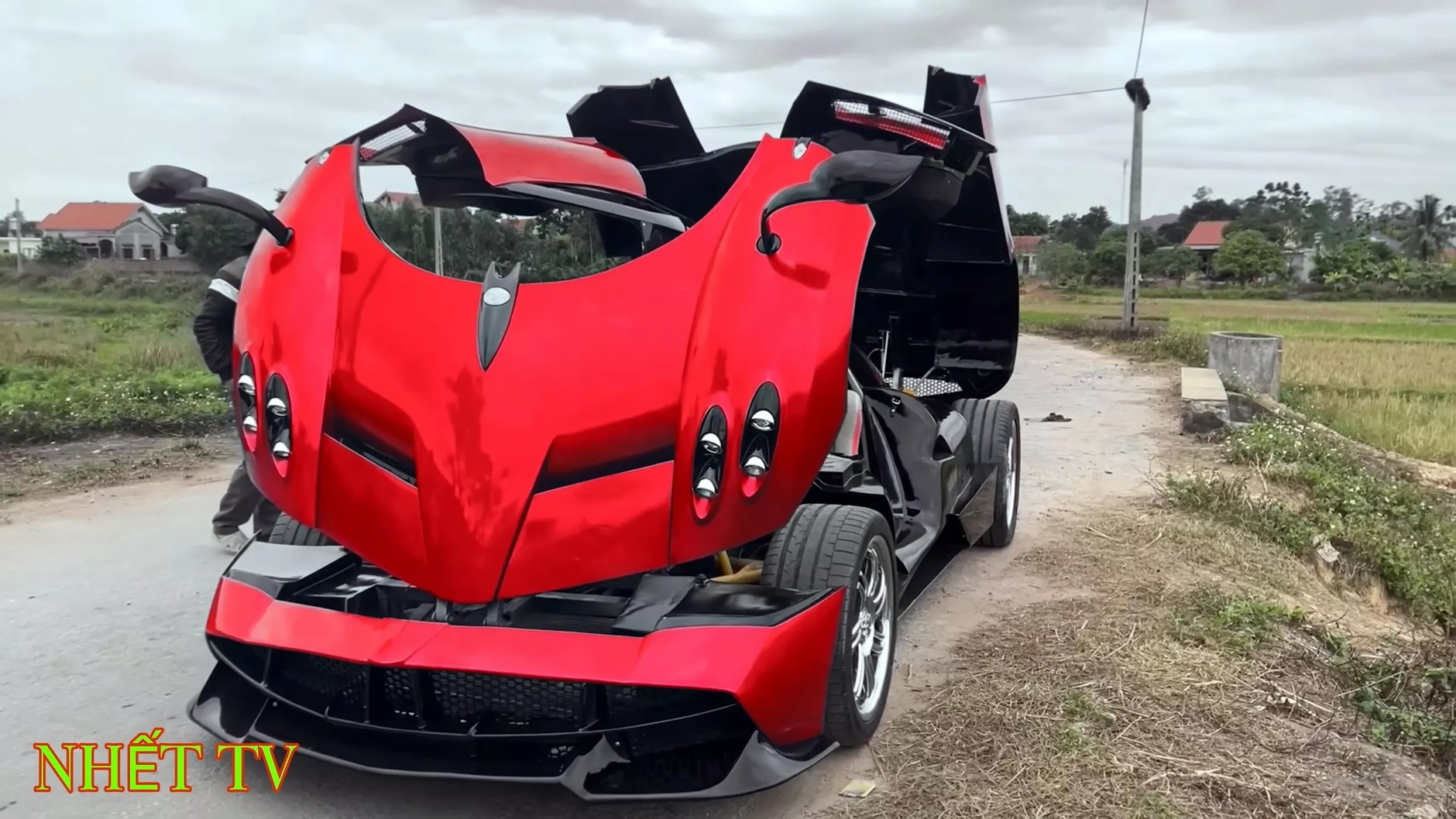 Pagani Huayra – replika