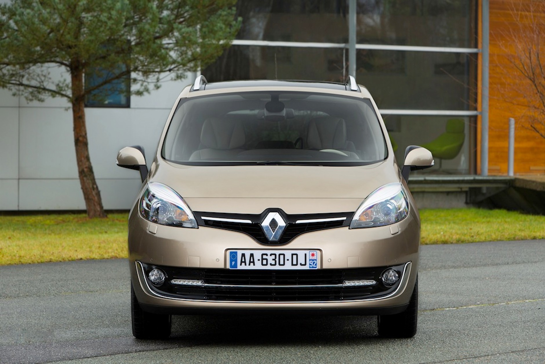 Renault Scenic po kolejnym liftingu