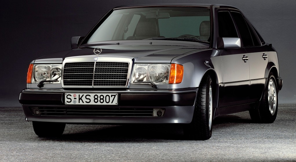 Mercedes W124 ma 35 lat