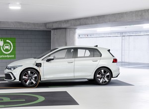 Nowy Volkswagen Golf w dwóch hybrydowych wersjach - GTE i eHybrid