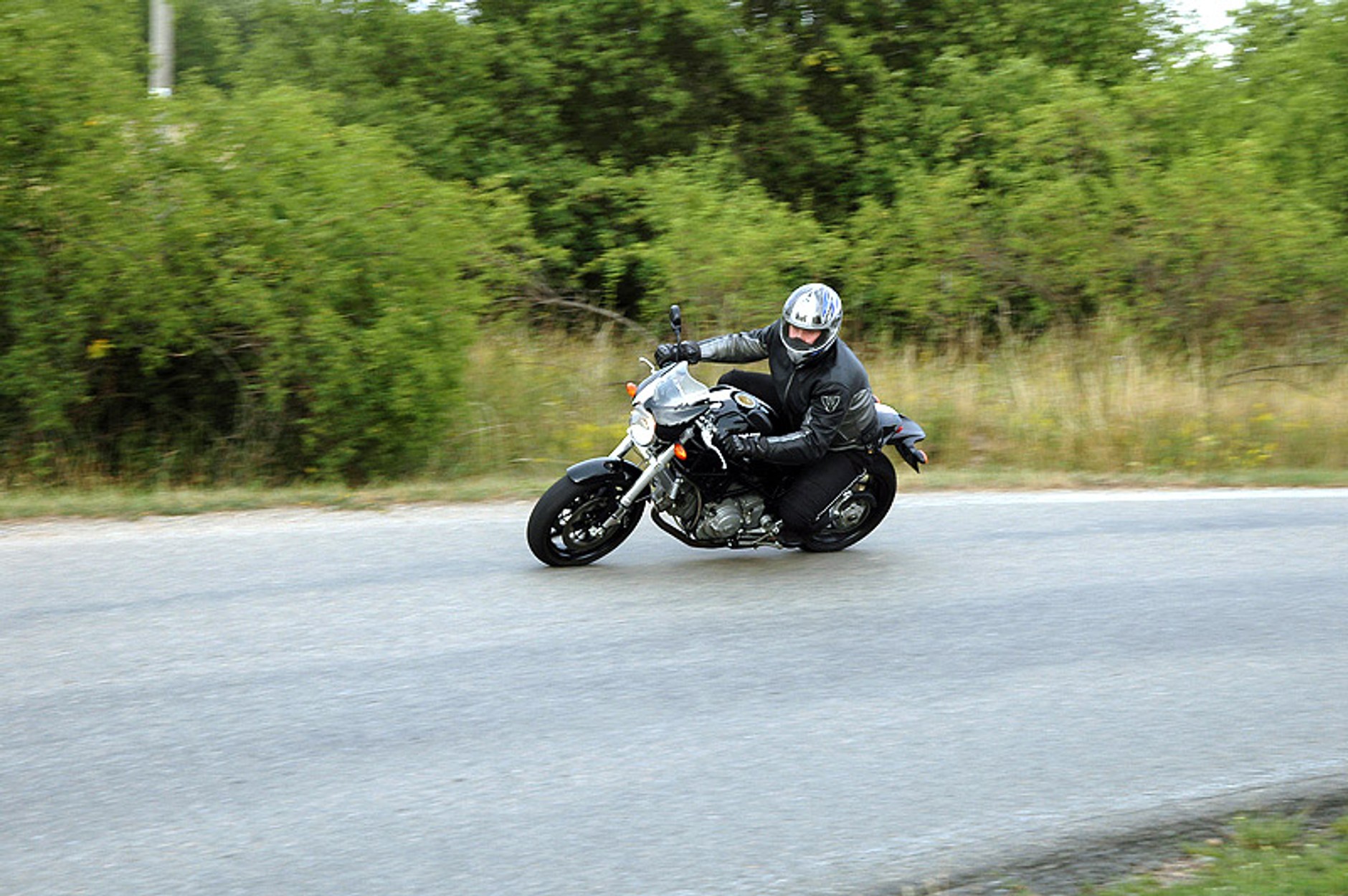 Ducati Monster S2R 1000: stary znajomy (test)