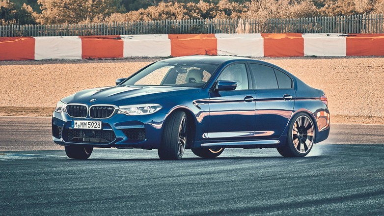 BMW M5 - ta ślicznotka to bestia