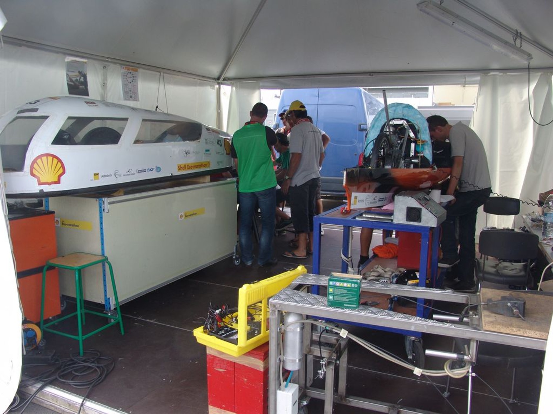 Shell Eco-marathon 2011: ile km na 1 litrze?