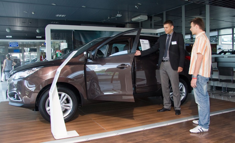 Chcesz kupić nowe auto – musisz być cierpliwy