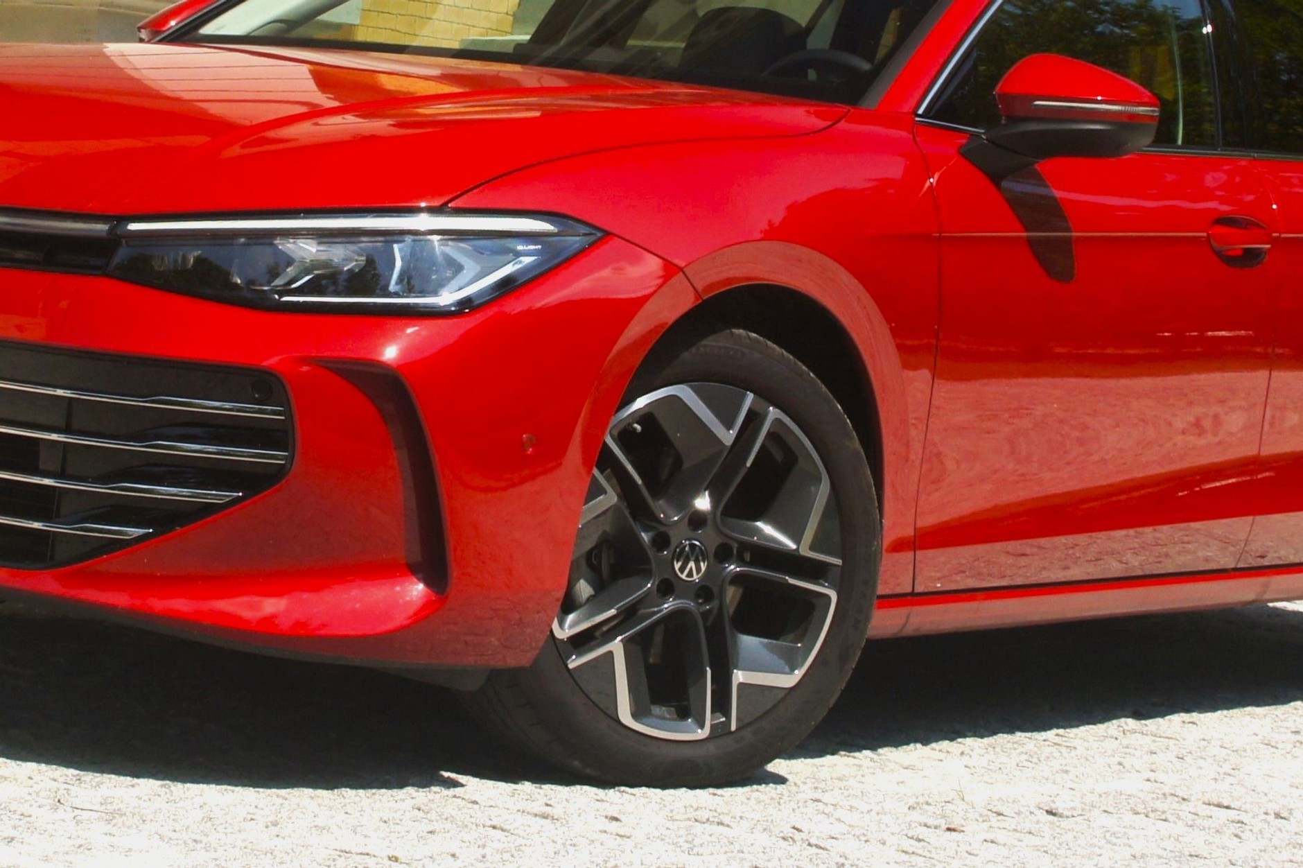 Volkswagen Passat B9 2.0 TDI