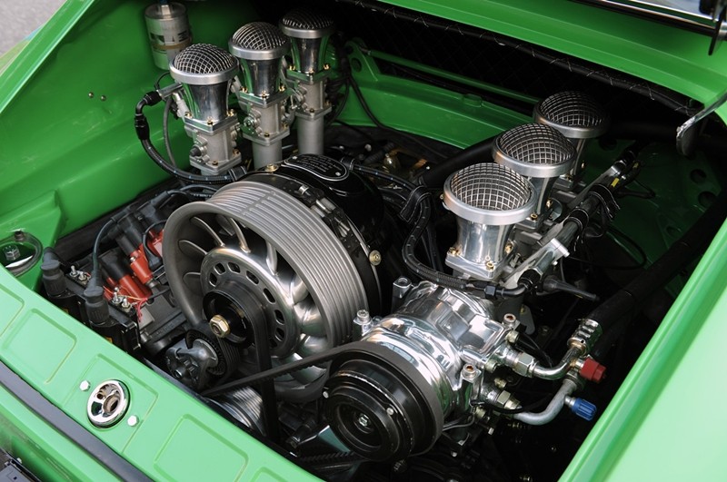 Singer 911