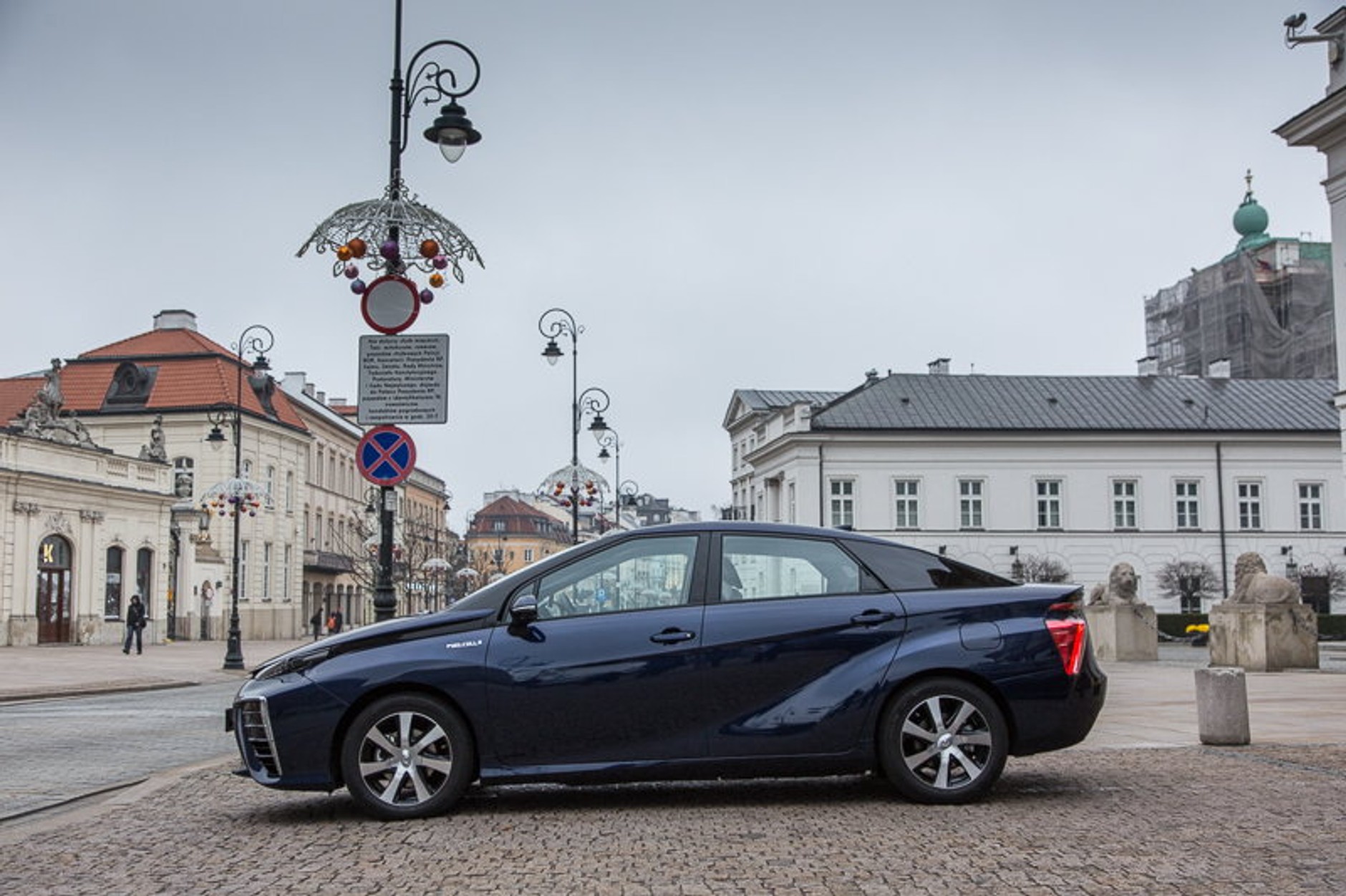 Toyota Mirai w Warszawie