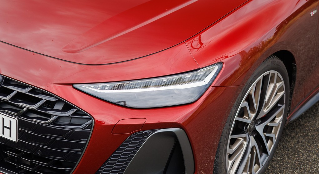 Audi A6 C9