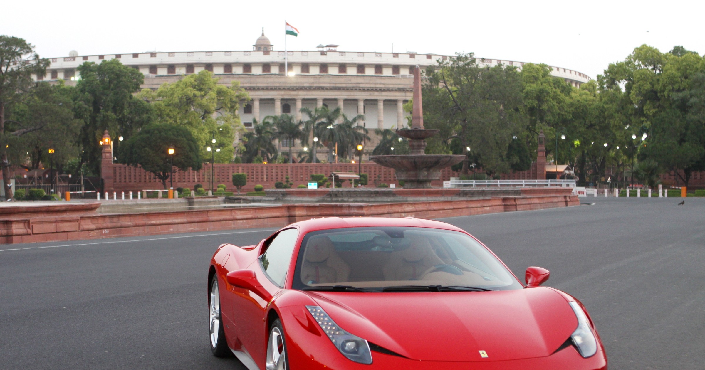 Salon Ferrari w Indiach