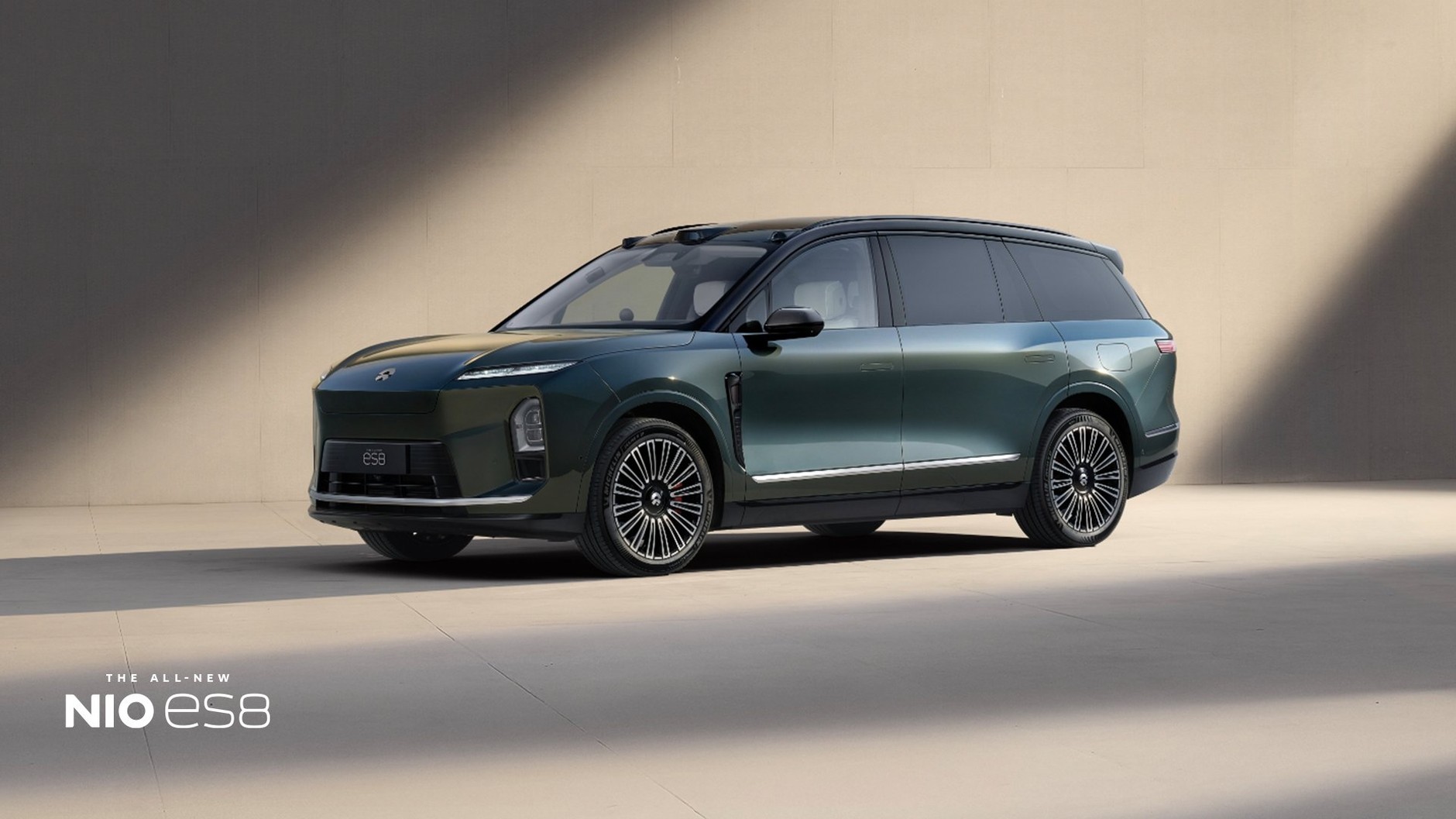 Nio ES8