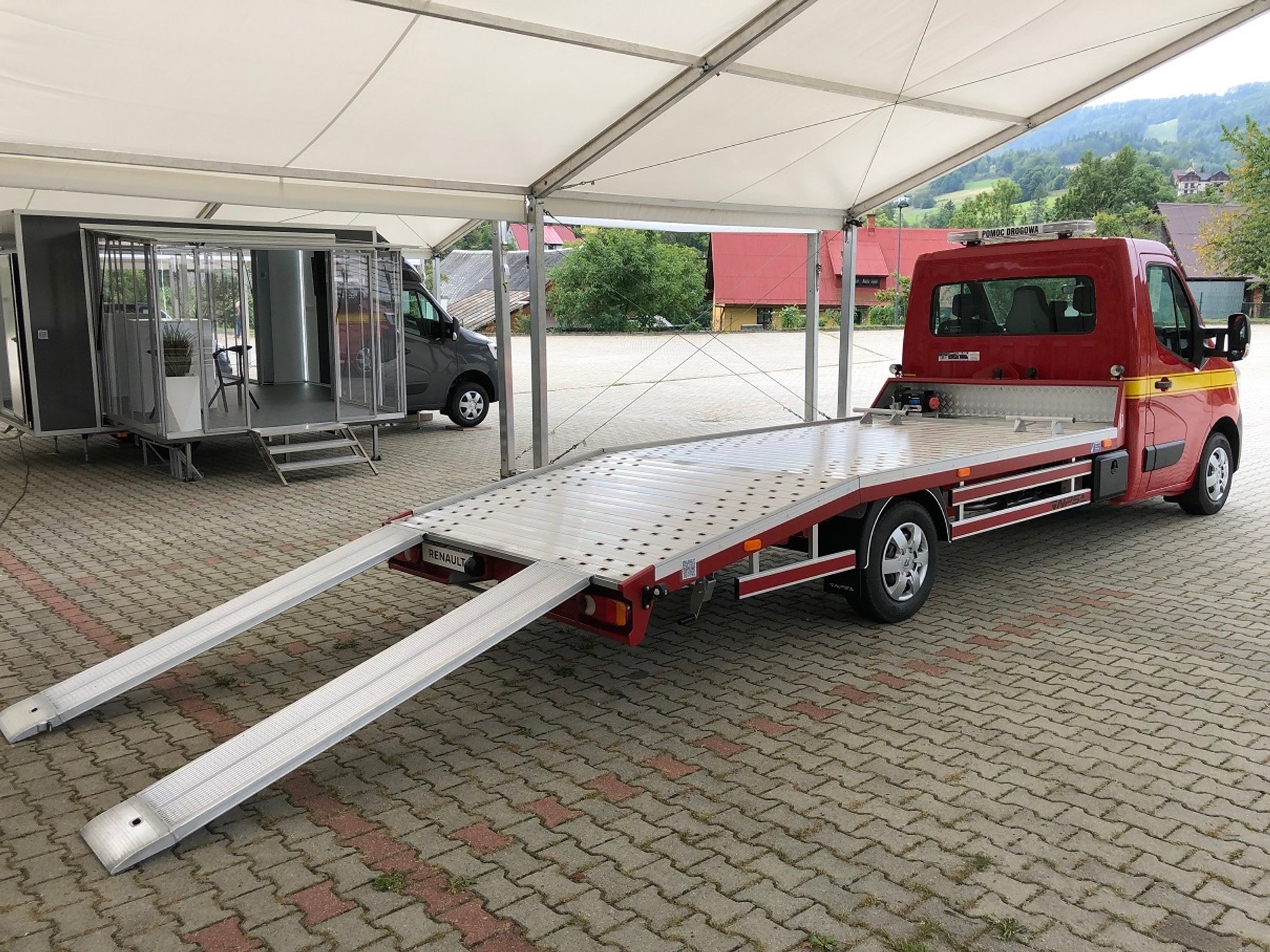 Renault Master laweta