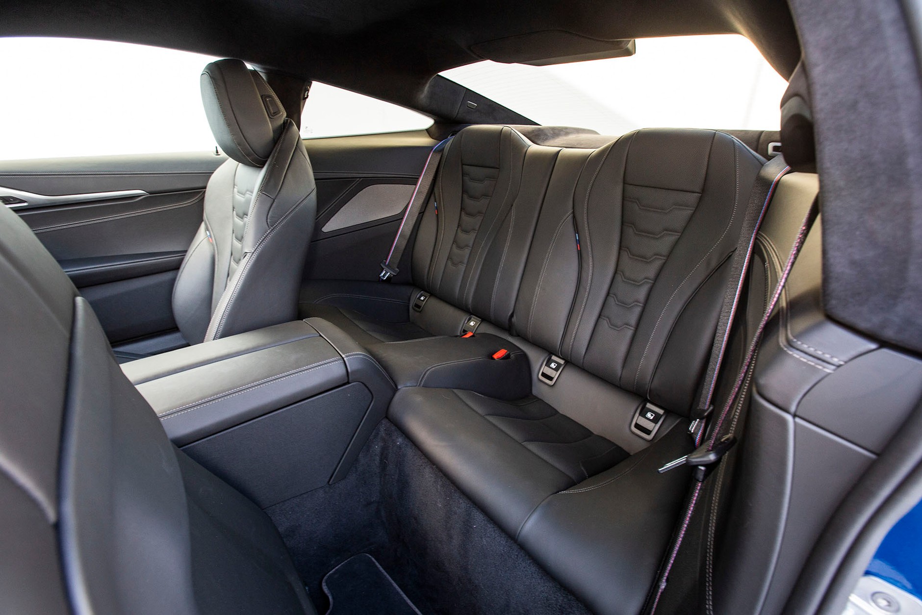 BMW M850i xDrive - co tak naprawdę potrafi topowy wariant BMW M850i?