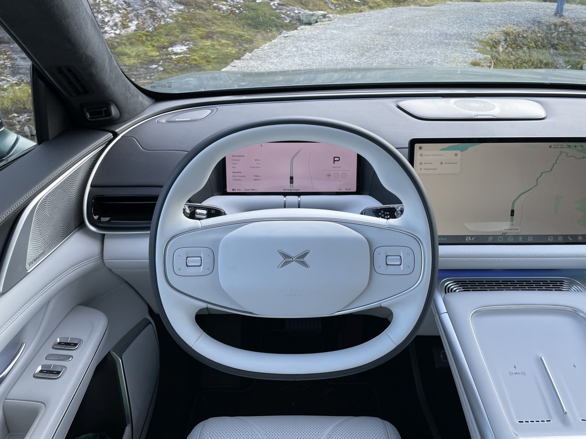 Xpeng G9