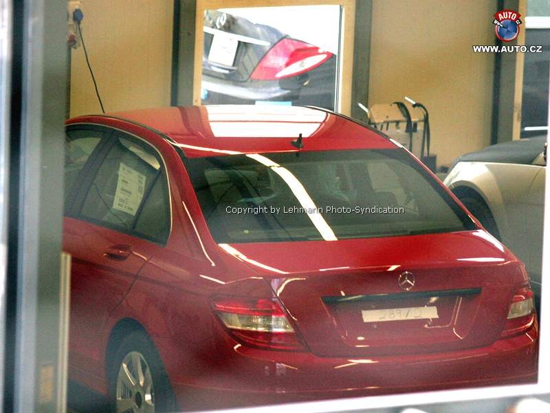 Zdjęcia szpiegowskie: Mercedes-Benz klasy C