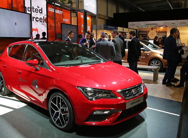 Seat: alkomat, czarna skrzynka i anioł stróż w samochodzie