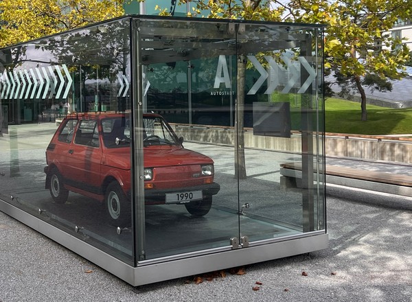 Skąd Polski Fiat 126p w samym sercu koncernu Volkswagena? Miły gest Niemców
