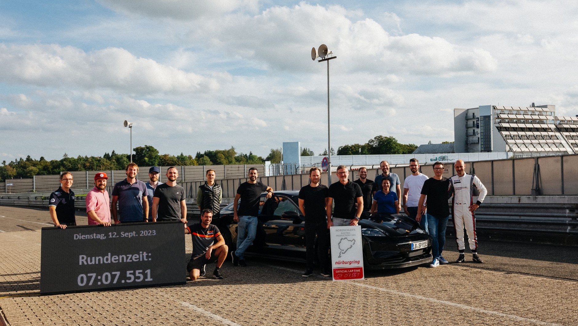 Porsche Taycan Turbo GT z rekordem na Nurburgringu