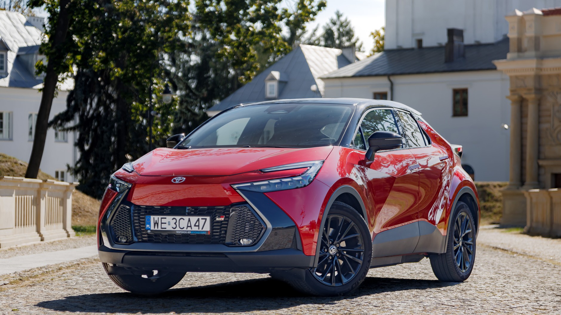 2024 Toyota C-HR PHEV