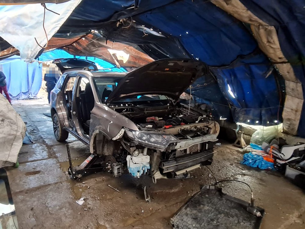 Policjanci z warszawskiej Ochoty rozbili dziuplę samochodową