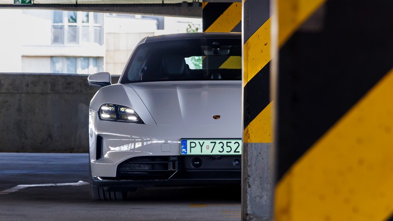 2024 Porsche Taycan 4S