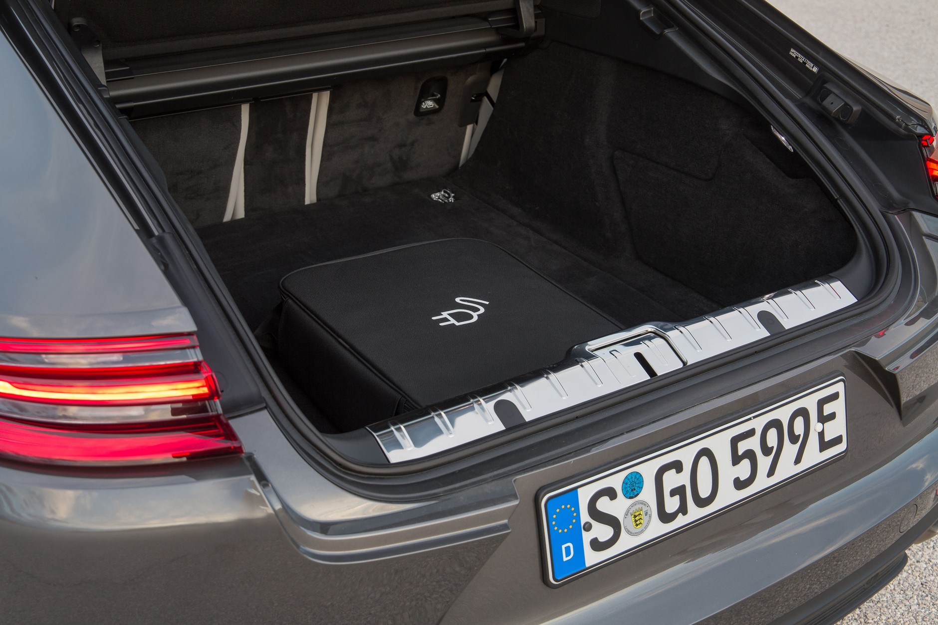 Porsche Panamera Sport Turismo i Turbo S E-Hybrid - rewolucja trwa | TEST