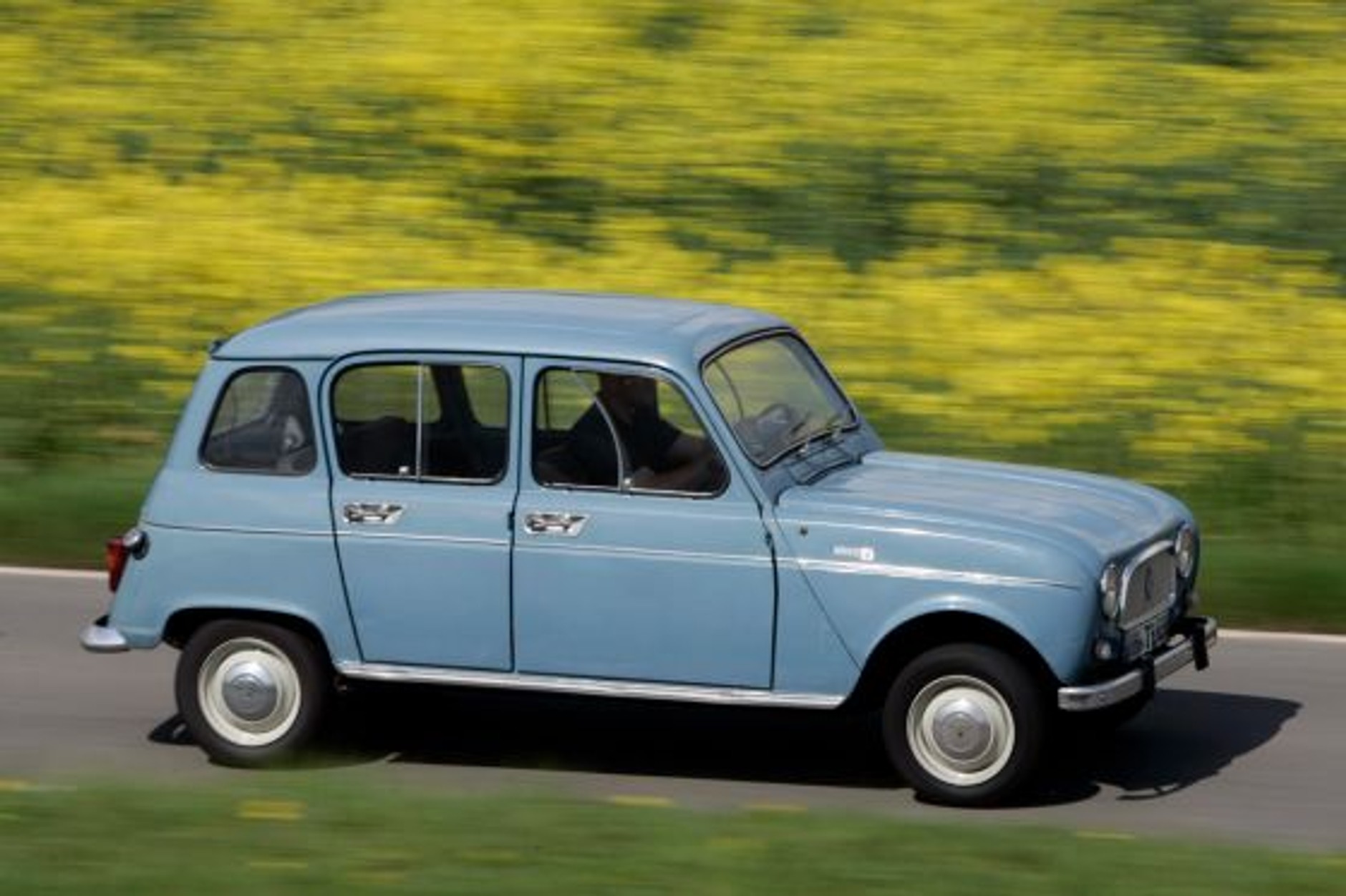 Renault 4: francuski konkurent Dacii Logan?