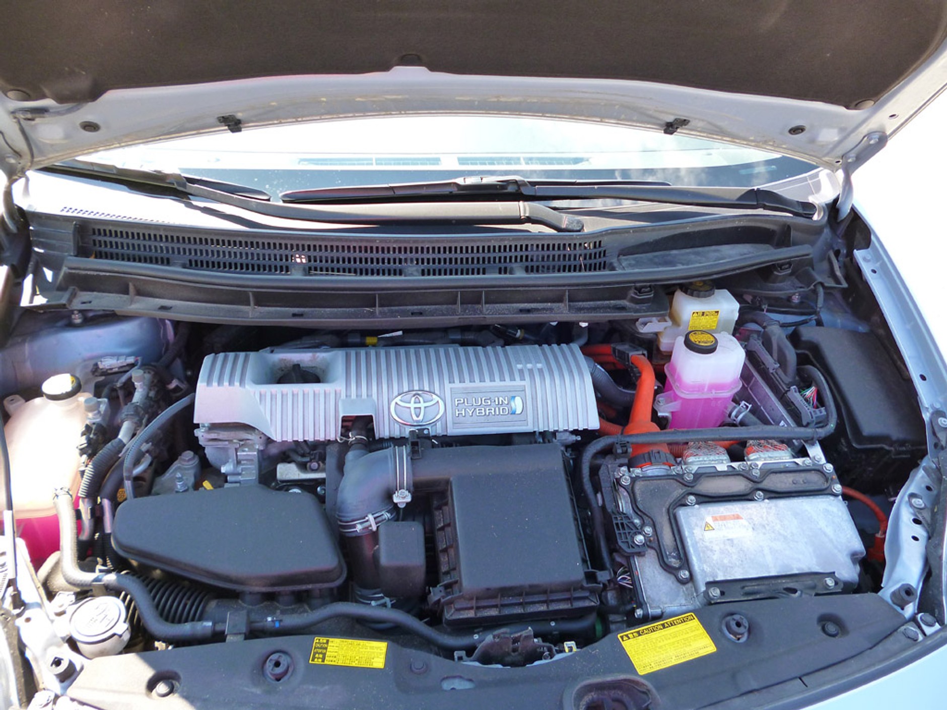 Mówisz hybryda, myślisz Prius