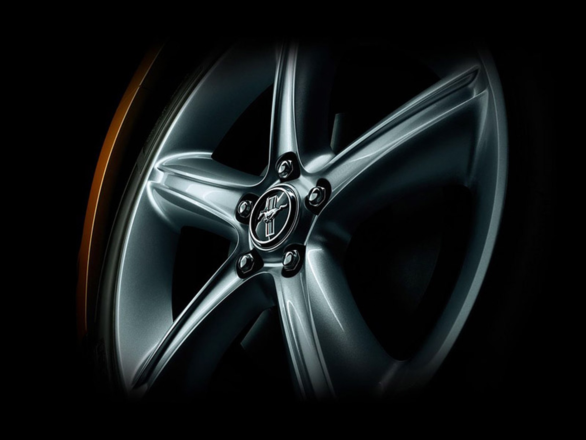 Ford Mustang: pierwsze zdjęcia modelu 2010