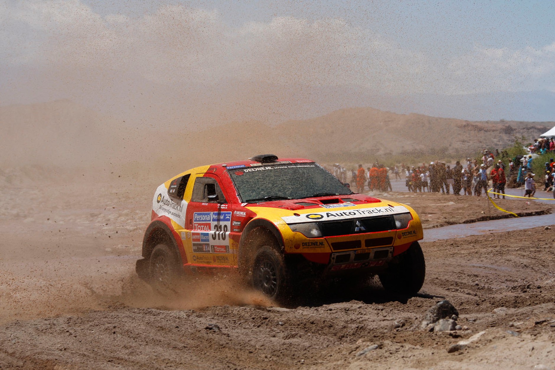 Rajd Dakar 2010: rewelacyjny Hołowczyc, dobra jazda motocyklistów (3.etap, wyniki, fot. Willy Weyens)