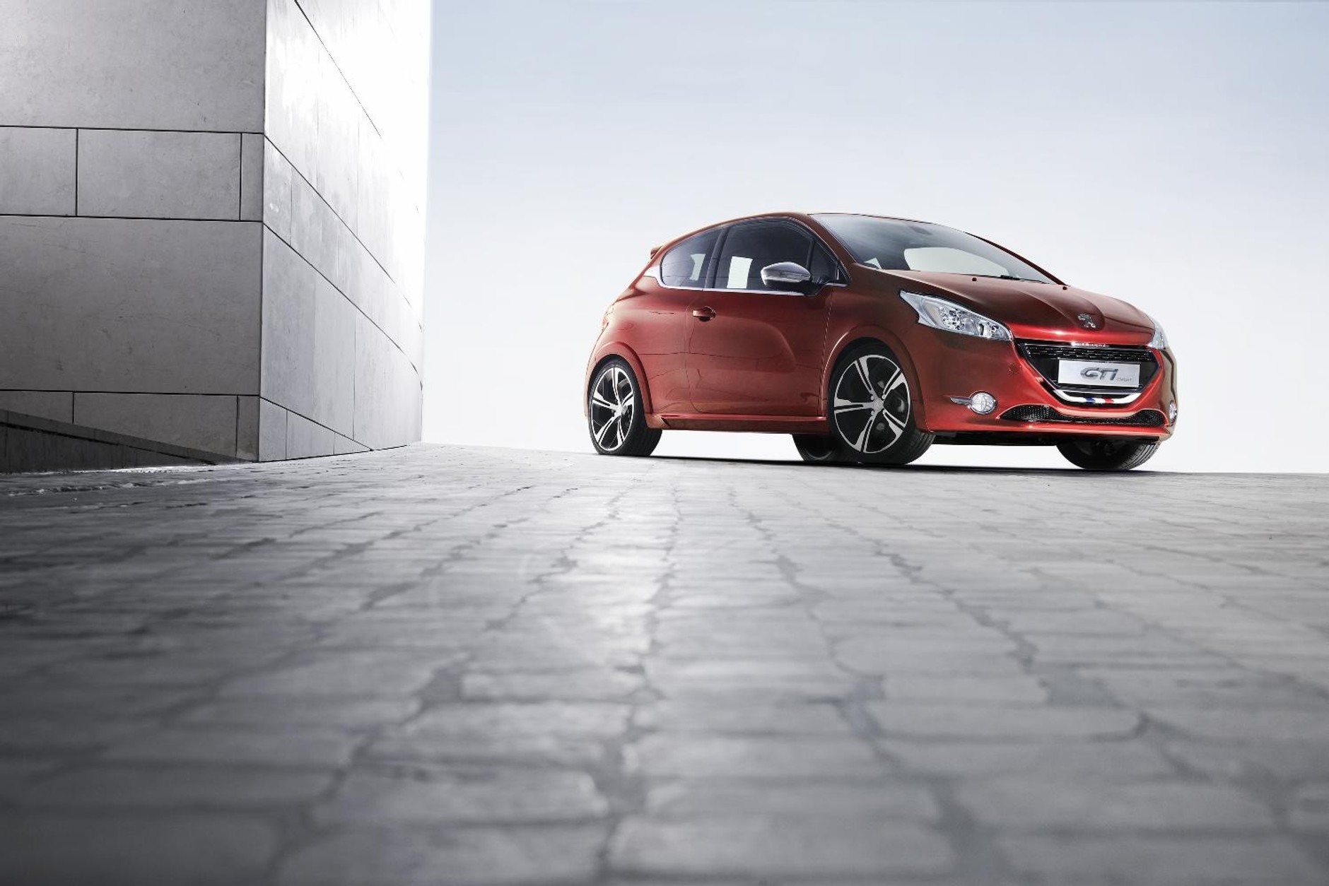 Peugeot 208 GT i XY: dwie koncepcje