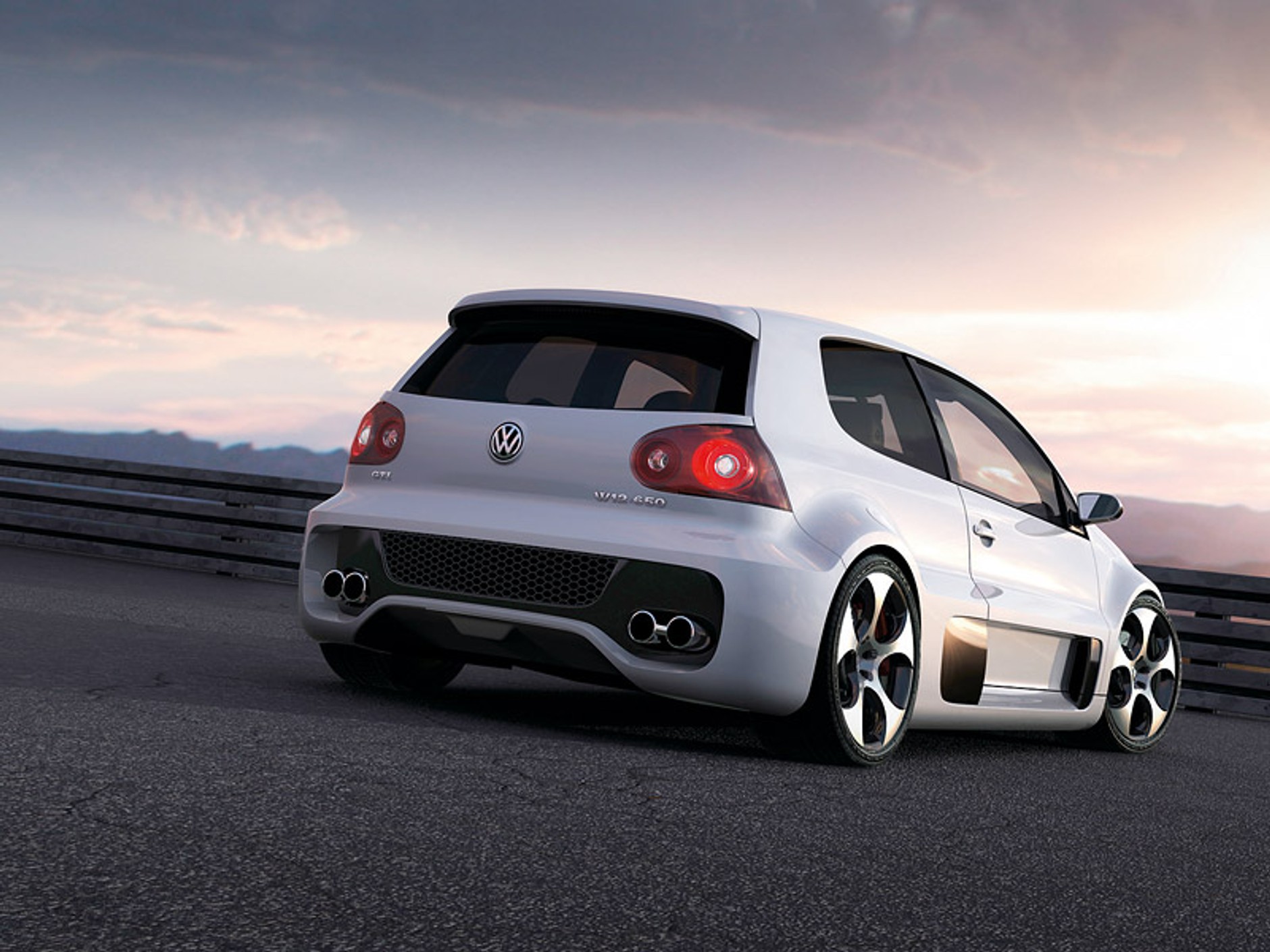 Volkswagen Golf GTI W12: fabryczny tuning