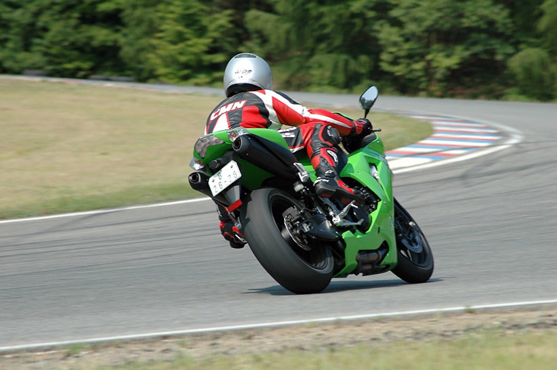 Dzień Kawasaki: tragiczny koniec małej ZX-6R Ninja (+ duża fotogaleria)