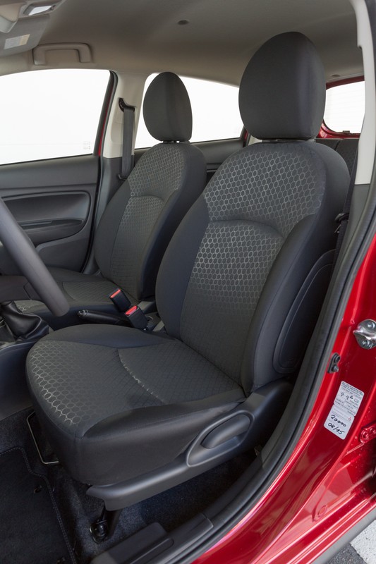 Mitsubishi Space Star i Dacia Sandero