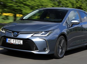 Tajniacy w Toyotach, czyli wielkie zakupy nieoznakowanych radiowozów