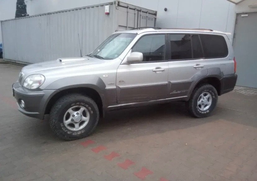 Jeden z samochodów zakupionych w ramach akcji Jacka Hugo-Badera