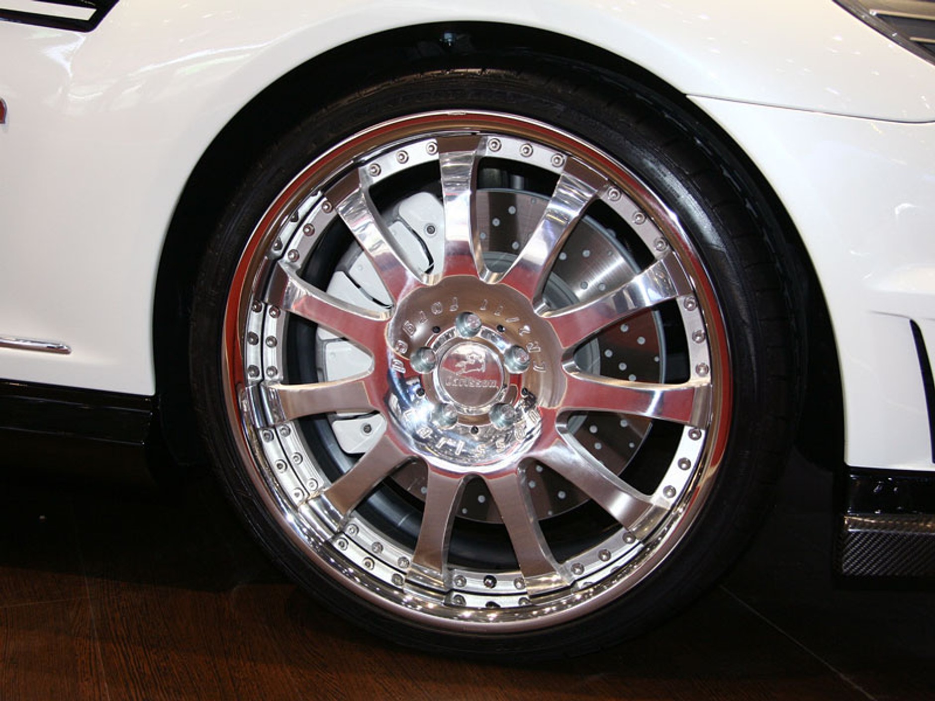 Genewa 2008: samochody sportowe i tuning - fotogaleria (2. część)