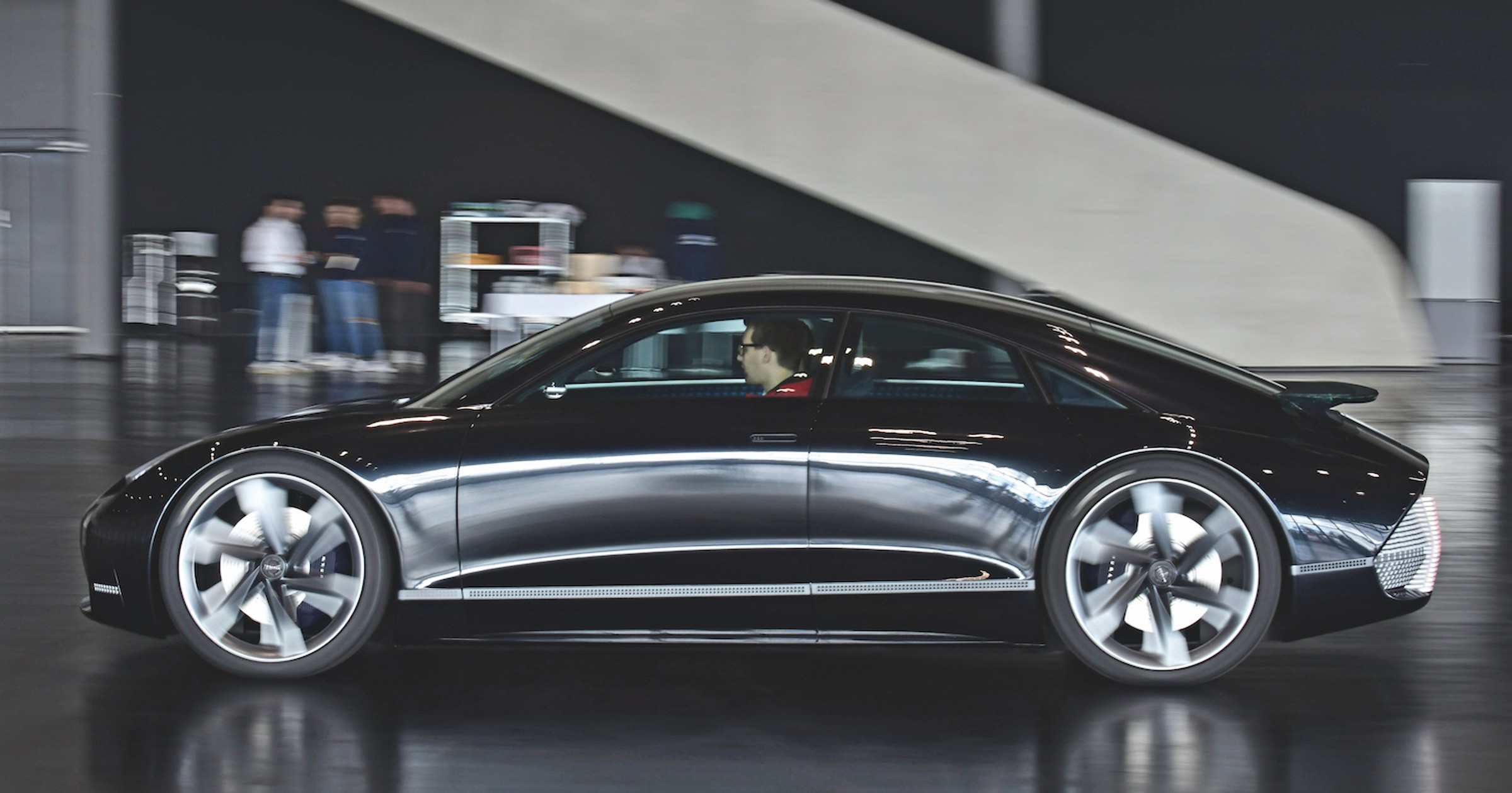 Hyundai Prophecy – koncept kierowany dżojstikami