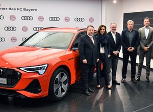Robert Lewandowski i koledzy z Bayernu Monachium przesiadają się do e-tronów