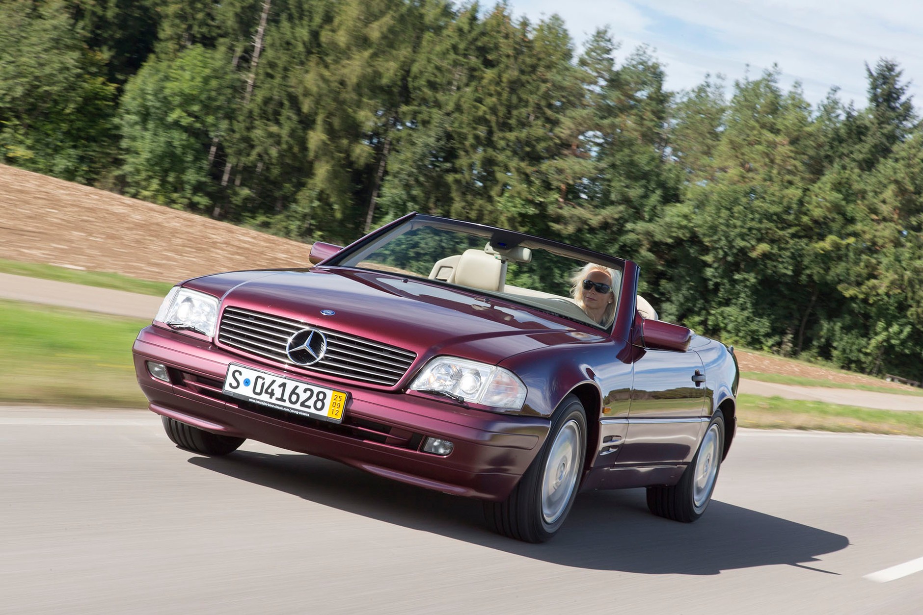 Mercedes SL - cena auta z roku 1995 - 52 000 zł