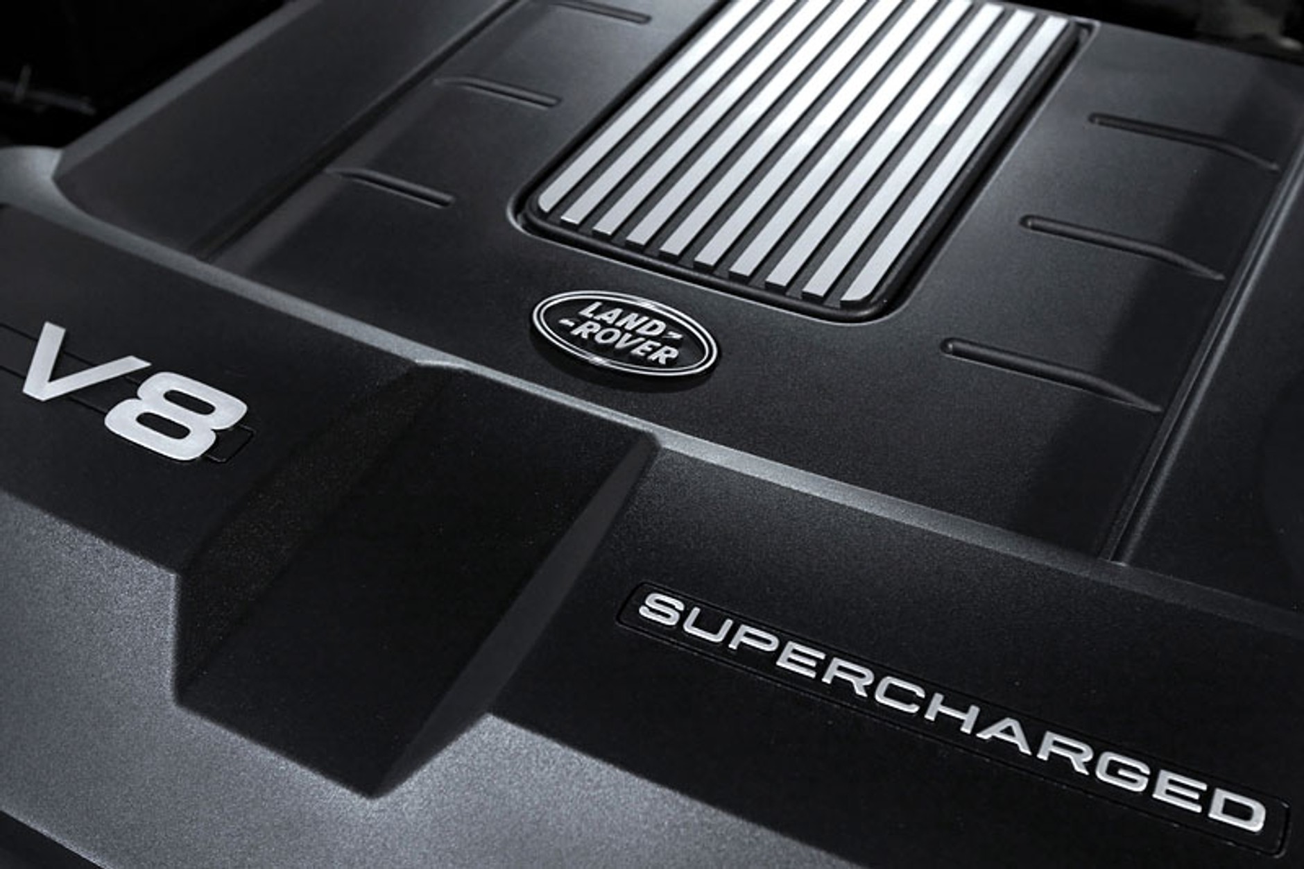 Range Rover Sport – mocniejsze silniki w odmłodzonej terenówce