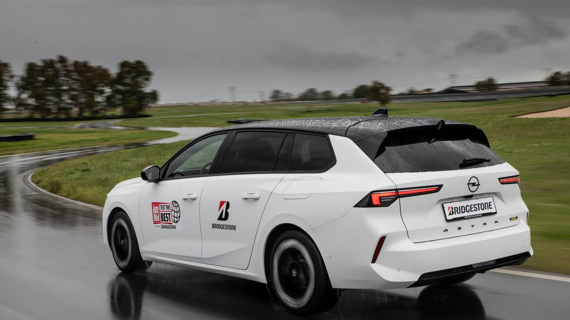 Test the Best – Opel Astra Sports Tourer GSe