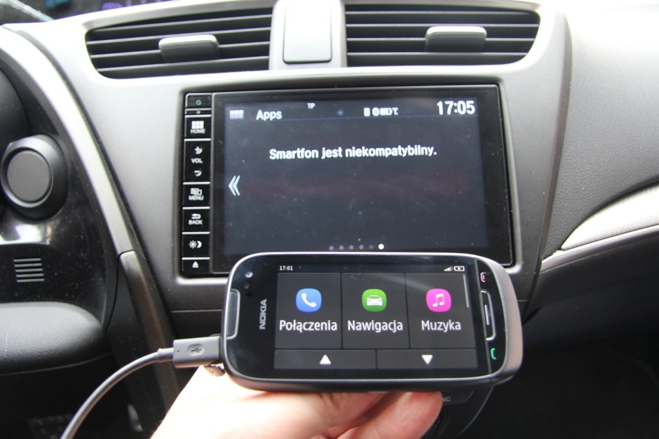 Honda Connect i Nokia 701 z MirrorLink. Niestety telefon nie został rozpoznany