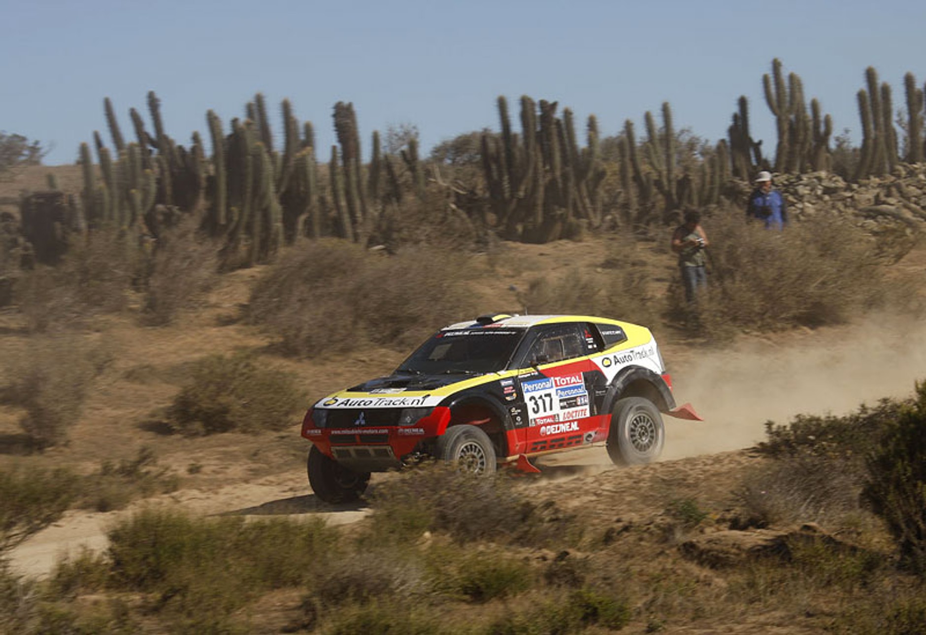 Rajd Dakar 2010: Przygoński już 8, Sonik broni honoru (12. etap na żywo, wyniki, foto)